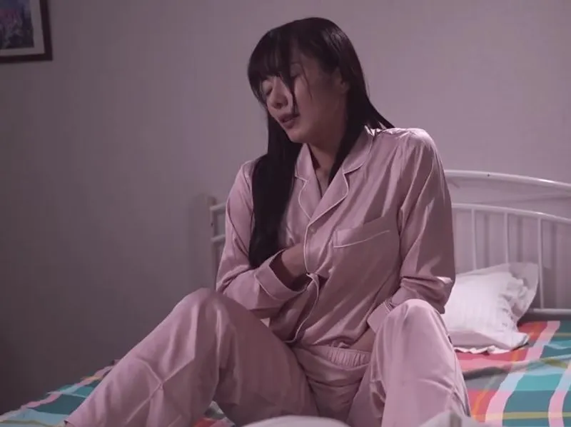 Thủ dâm hàng đêm vì chồng bỏ bê, bà xã quyết định tìm đến ứng dụng hèn hò