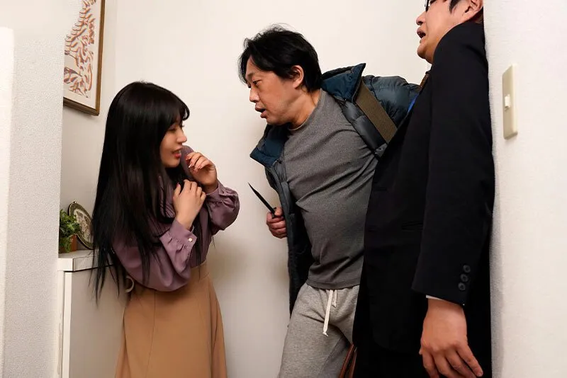 Cô gái lầm than gặp lại kẻ cưỡng bức mình 10 năm trước